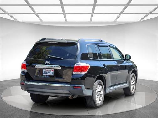 2012 Toyota Highlander SE