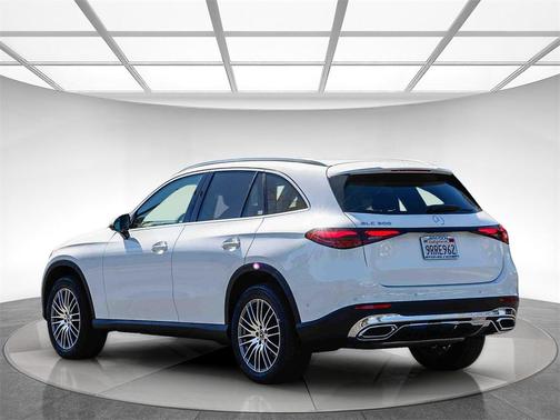 2025 Mercedes-Benz GLC 300 Base