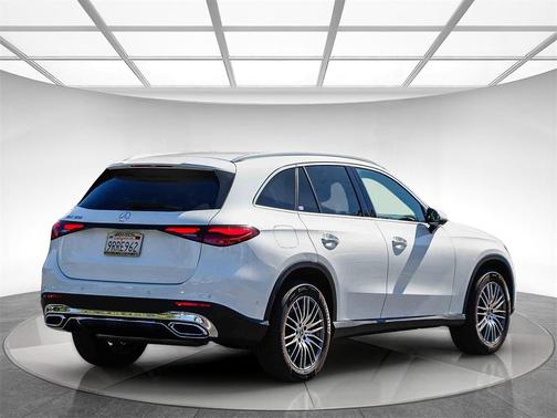 2025 Mercedes-Benz GLC 300 Base