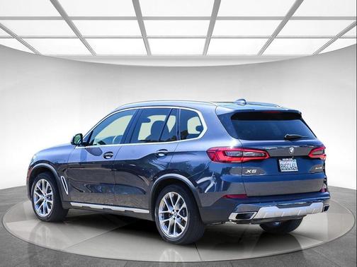 Arctic Gray Metallic 2019 BMW X5 xDrive40i
