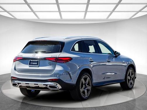 2025 Mercedes-Benz GLC 350e Base