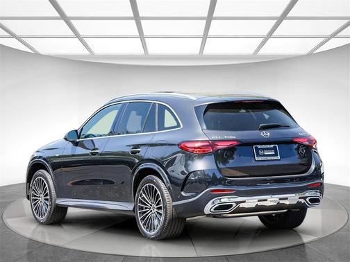 2025 Mercedes-Benz GLC 350e Base