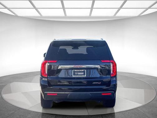 2023 GMC Yukon XL 4WD AT4