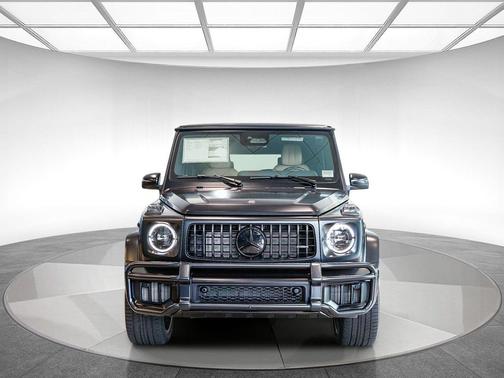 MANUFAKTUR Night Black Magno 2026 Mercedes-Benz AMG G 63 G 63 AMG