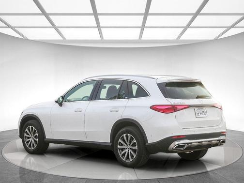 2025 Mercedes-Benz GLC 300 Base