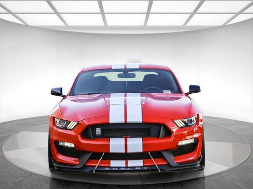 2017 Ford Shelby GT350 Base