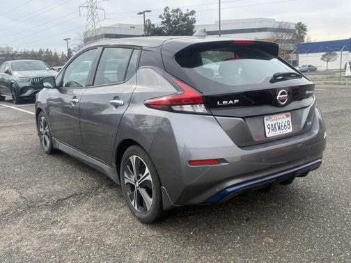 2022 Nissan Leaf SV 40 kWh