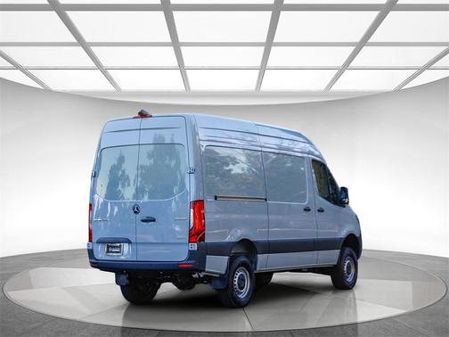 2025 Mercedes-Benz Sprinter 2500 Standard Roof