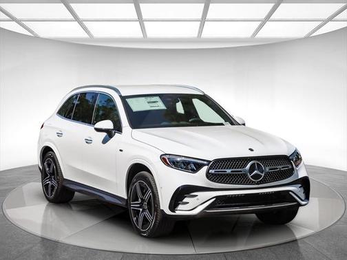 2025 Mercedes-Benz GLC 350e Base