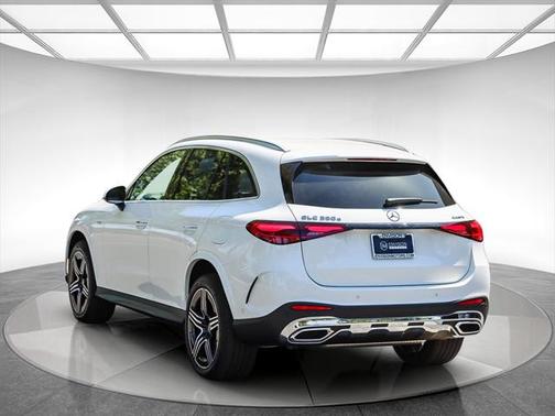 2025 Mercedes-Benz GLC 350e Base