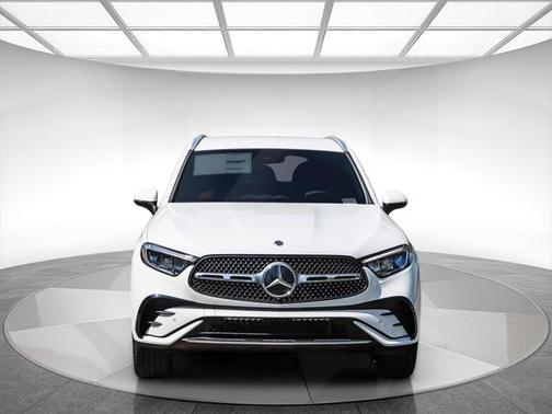 2025 Mercedes-Benz GLC 350e Base