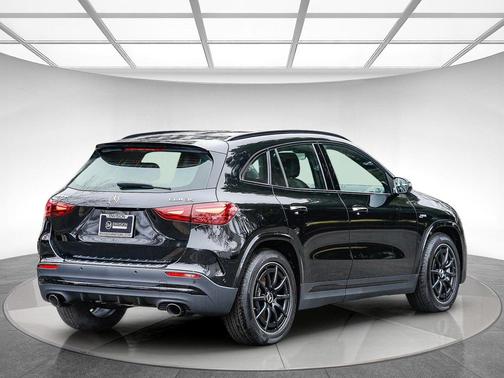 2026 Mercedes-Benz AMG GLA 35 4MATIC