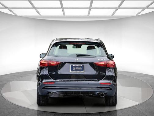 2026 Mercedes-Benz AMG GLA 35 4MATIC