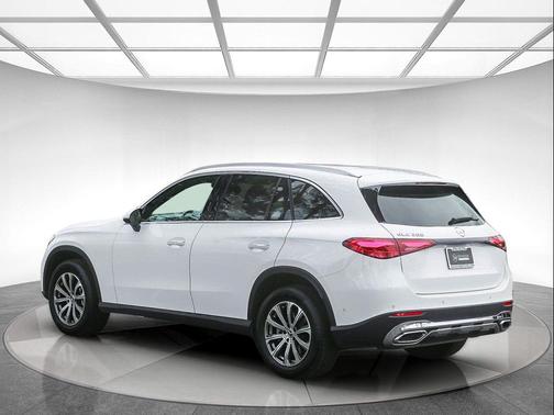 2024 Mercedes-Benz GLC 300 Base