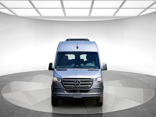2025 Mercedes-Benz Sprinter 2500 Standard Roof