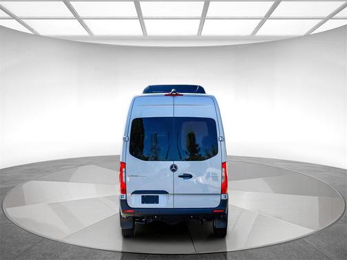 2025 Mercedes-Benz Sprinter 2500 Standard Roof