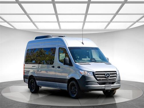 2025 Mercedes-Benz Sprinter 2500 Standard Roof