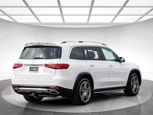 2026 Mercedes-Benz GLS 450 4MATIC