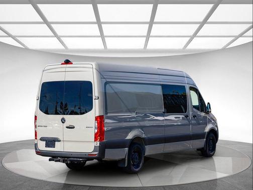2026 Mercedes-Benz Sprinter 2500 High Roof