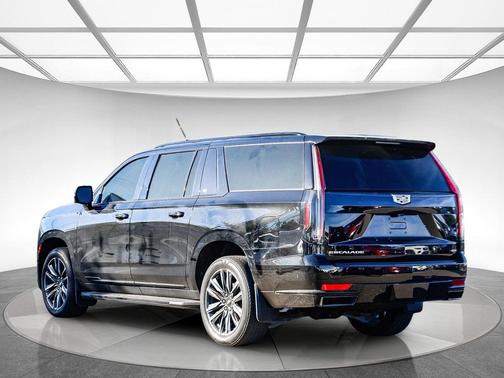 2022 Cadillac Escalade ESV Sport