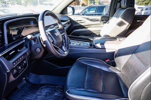 2022 Cadillac Escalade ESV Sport