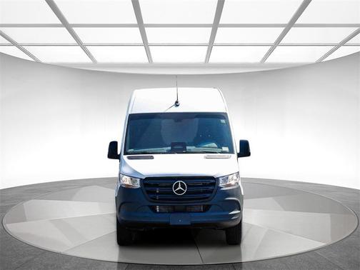 2025 Mercedes-Benz Sprinter 2500 High Roof