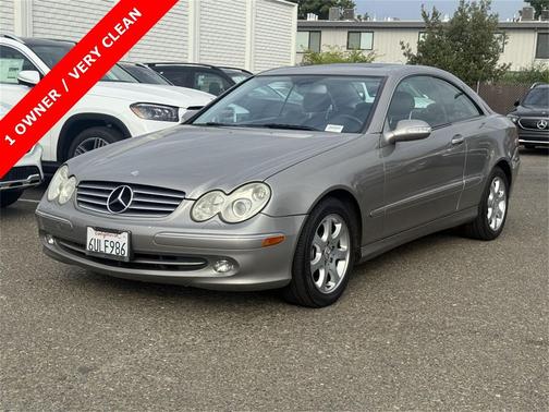 2004 Mercedes-Benz CLK-Class 320