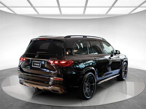 2025 Mercedes-Benz Maybach GLS 600 4MATIC
