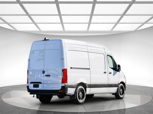 2025 Mercedes-Benz Sprinter 2500 Standard Roof