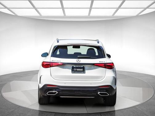 2025 Mercedes-Benz GLC 300 4MATIC
