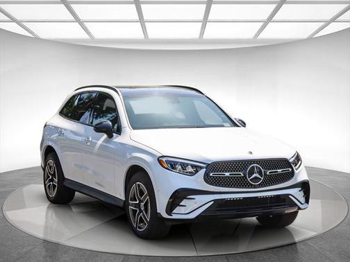 2025 Mercedes-Benz GLC 300 4MATIC