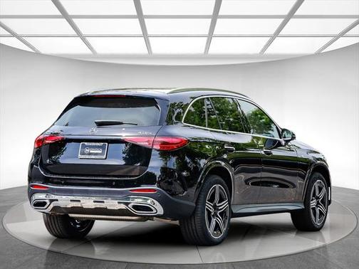 2025 Mercedes-Benz GLC 350e Base
