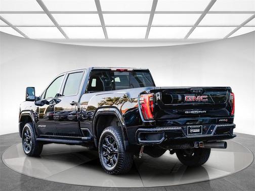 2024 GMC Sierra 2500 AT4