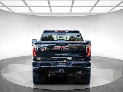 2024 GMC Sierra 2500 AT4
