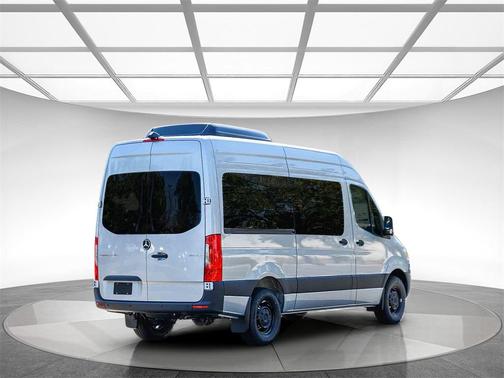 2025 Mercedes-Benz Sprinter 2500 Standard Roof