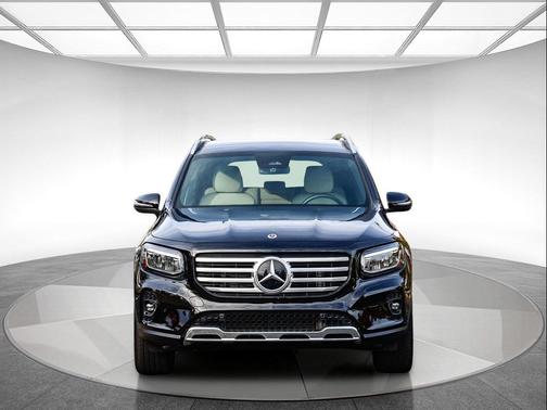 2025 Mercedes-Benz GLB 250 Base