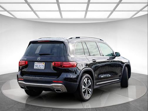 2025 Mercedes-Benz GLB 250 Base