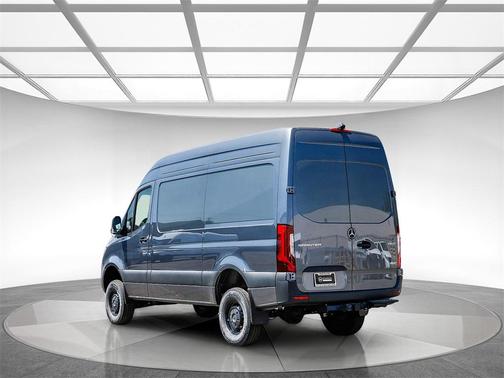 2025 Mercedes-Benz Sprinter 2500 Standard Roof