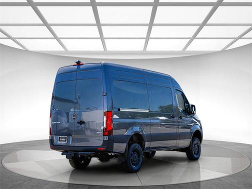 2025 Mercedes-Benz Sprinter 2500 Standard Roof