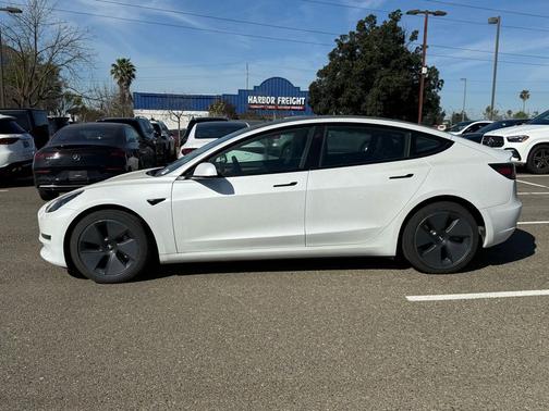 2023 Tesla Model 3 Standard Range