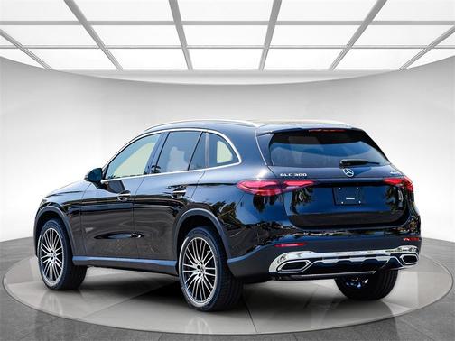 2026 Mercedes-Benz GLC 300 4MATIC