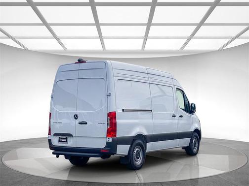 2025 Mercedes-Benz Sprinter 2500 Standard Roof