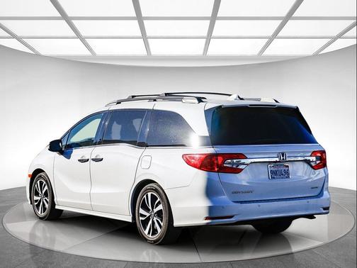 2018 Honda Odyssey Elite