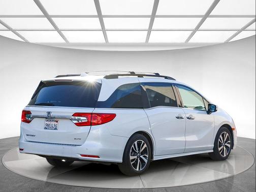 2018 Honda Odyssey Elite