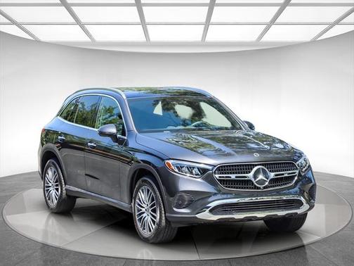 2025 Mercedes-Benz GLC 300 Base