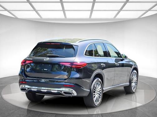 2025 Mercedes-Benz GLC 300 Base