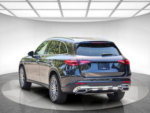 2025 Mercedes-Benz GLC 300 Base