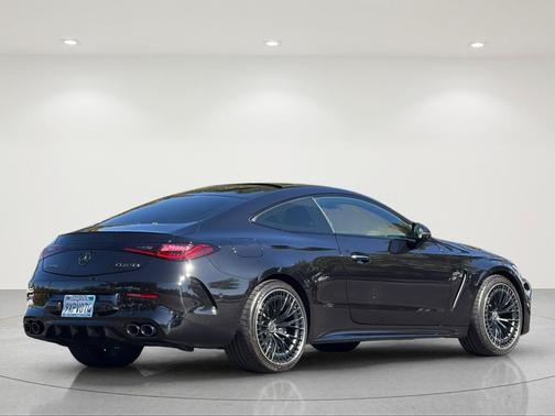 Obsidian Black Metallic 2026 Mercedes-Benz AMG CLE 53 4MATIC+