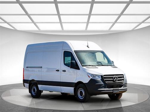 2025 Mercedes-Benz Sprinter 2500 Standard Roof