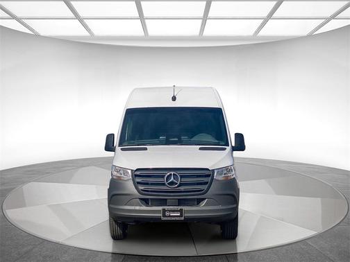2025 Mercedes-Benz Sprinter 2500 Standard Roof